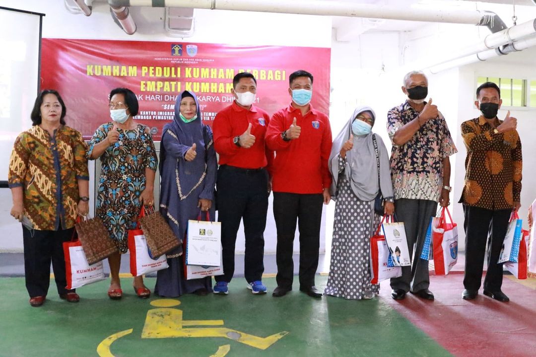 IMIGRASI DAN LAPAS TEMBILAHAN ADAKAN BAKTI SOSIAL DAN DONOR DARAH